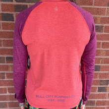 Load image into Gallery viewer, Women&#39;s Rabbit EZ Long Sleeve Cropped Run Bull State